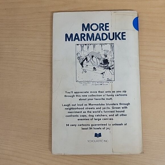 4 paperback cartoon books   - Picture 9 of 12